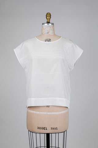 Haut blanc à délicates perles transparentes (6)