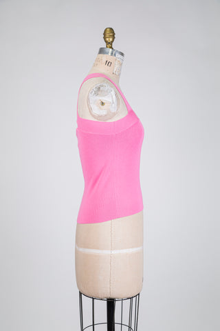 Haut rose à col carré et larges bretelles (4)