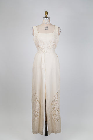 Jumpsuit ivoire à broderie anglaise (8)