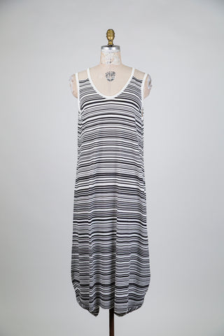Robe ballon blanche en tricot à rayures noires (TU)