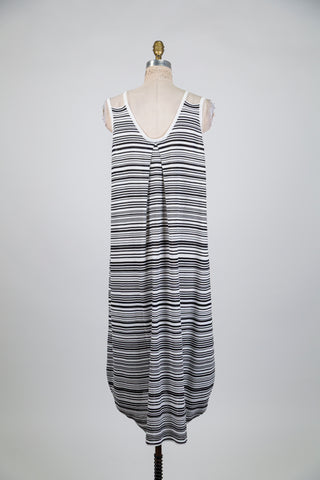 Robe ballon blanche en tricot à rayures noires (TU)