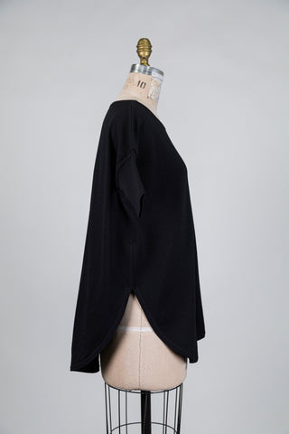 Chandail long en tricot noir (TU)