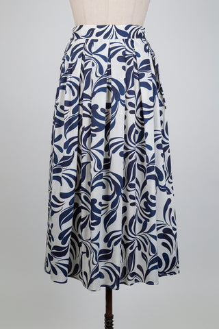 Navy and sand patterned skirt (6)