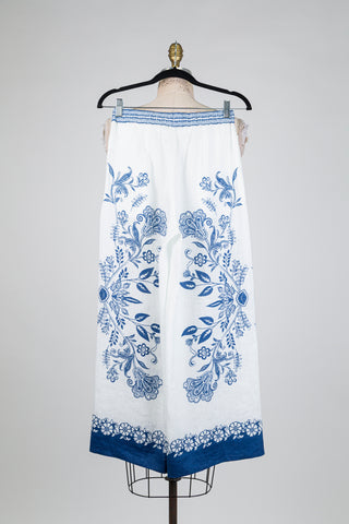 White porcelain trousers with blue patterns (6)