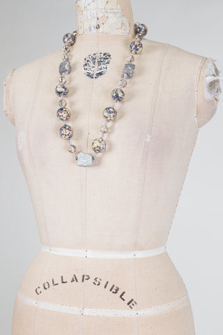 Blue-gray stone and floral bubble necklace (One Size)