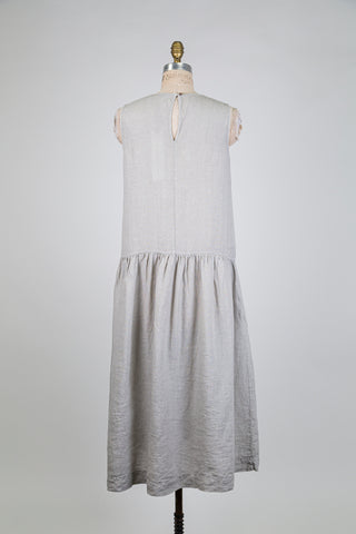 Grey dropped waist gathered dress (S+)