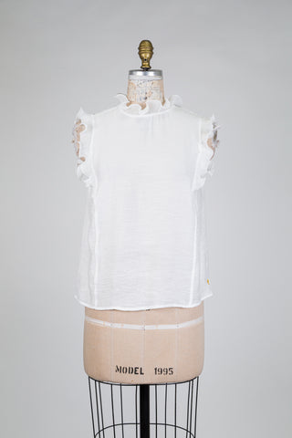 White blouse with delicate ruffles (6)