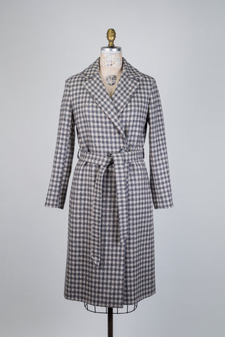 Luxurious beige and grey tartan coat (4)