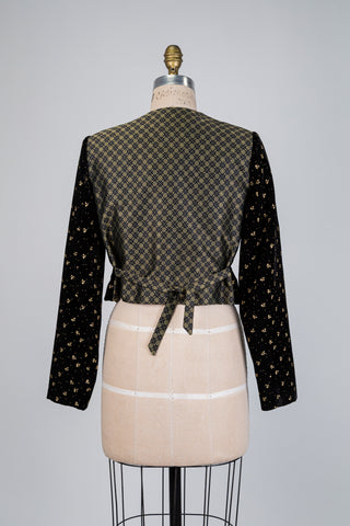 Black velvet suit jacket (4+6)