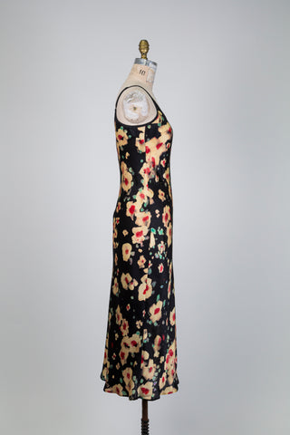 Robe en soie à illustration florale (8)