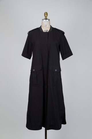 Robe noire utilitaire chic (8)