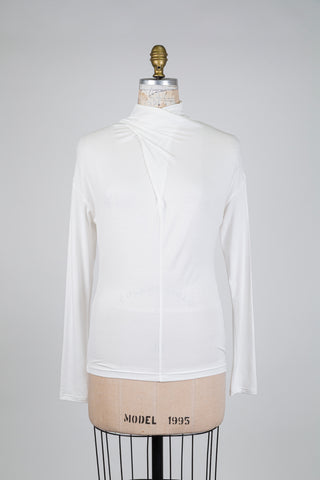 Cream cable knit turtleneck sweater (SML)