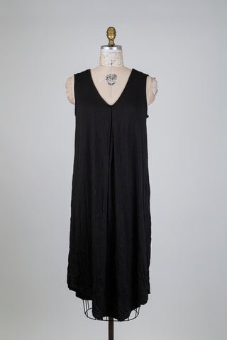 Robe noire effet froissé (S+)