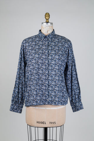 Chemisier floral bleu au dos jupette dansante (6)