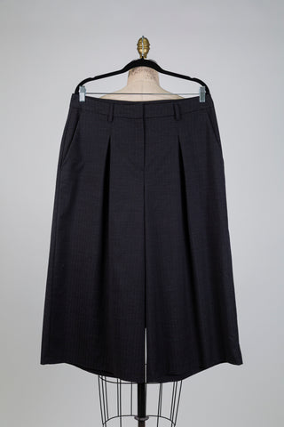 Jupe culotte noire à fines rayures (12)