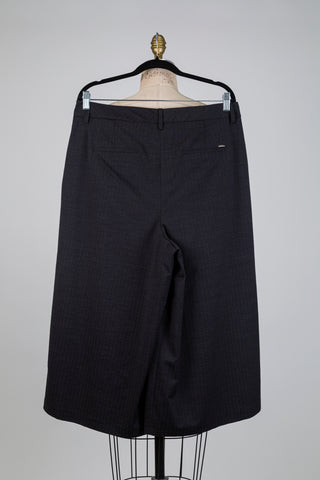 Jupe culotte noire à fines rayures (12)