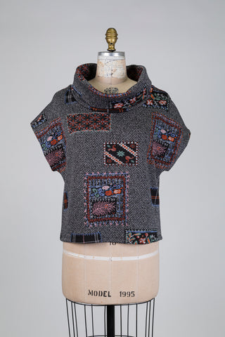 Chandail col cheminée chevrons et fleurs (S)