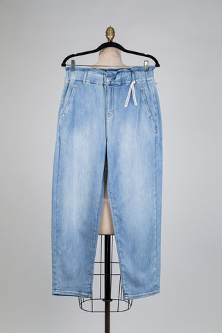 Pantalon en denim délavé à taille froncée (10)