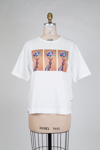 White T-shirt with floral print (8+14)