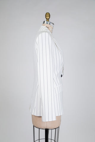 White blazer with black stripes (6+8)