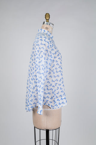 Chemisier blanc à motif floral bleu (4+6)