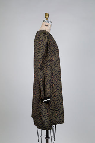 Robe fluide kaki imprimé léopard noir (14/16) *imp*