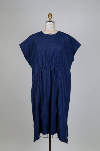 Robe marine ultra légère à plissé central (S+M)