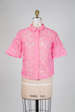 Chemisier diaphane en dentelle rose vibrant (6)