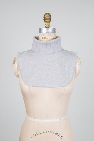 Faux col gris pâle (TU)