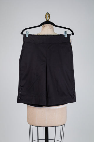 Black shorts with button details (S/M)
