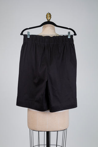 Black shorts with button details (S/M)