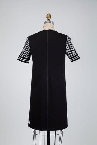 Robe sport chic noire à imprimé circulaire (S+M)