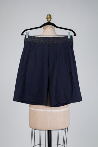 Elasticated marine shorts (4)