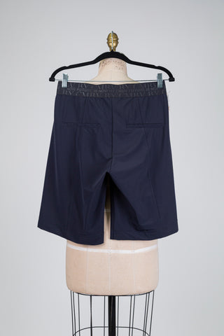 Elasticated marine shorts (4)
