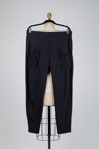 Black trousers with modular pockets (14)