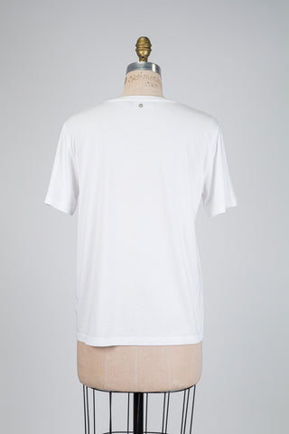 T-shirt blanc "CHAMPAGNE it’s a vibe" (6)