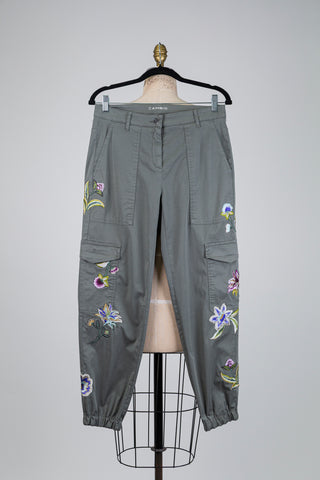 Greenish grey cargo trousers with embroidery (6+14)