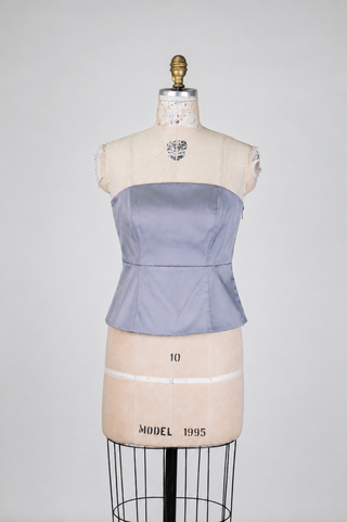 Bustier en satin gris (8)