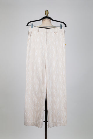 Pantalon tailleur beige sable à voile de dentelle (6)