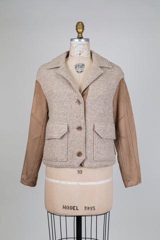 Heathered beige knit jacket with faux suede (4+6)