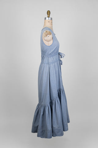 Robe bleu denim à taille doublement nouée (6)