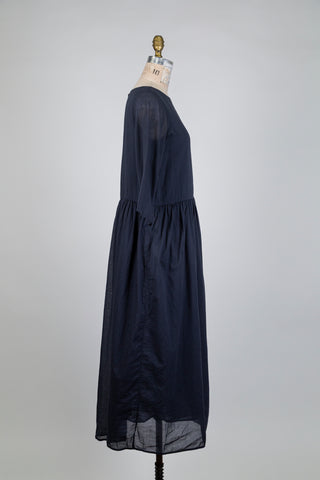 Midnight blue dress with full skirt (S+)