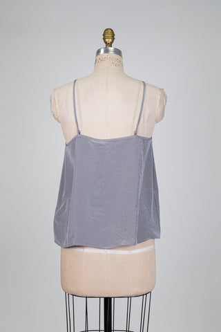 Haut gris perle à encolure cordon bijou (4+10)