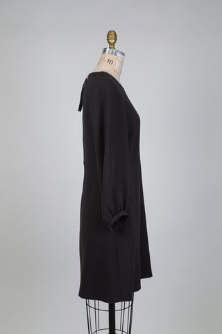 Robe noire à manches bouffantes (8)