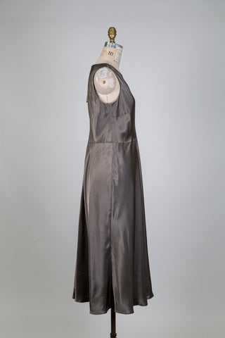 Timeless grey satin dress (10 to 14)