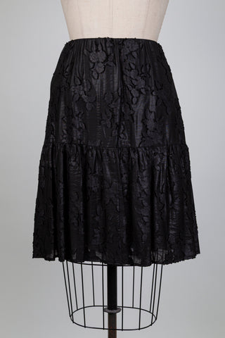 Jupe noire à appliqués floraux (6)