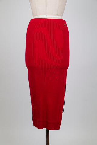 Red ribbed knit skirt (L)