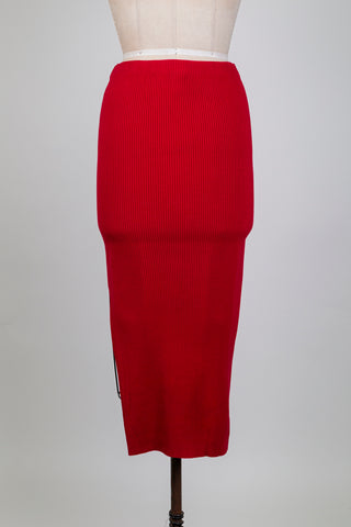 Red ribbed knit skirt (L)
