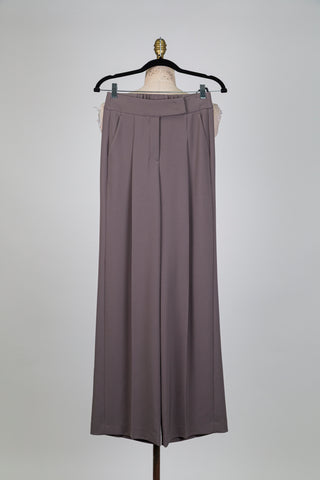 Pantalon tailleur taupe à jambe droite (4-6-16)