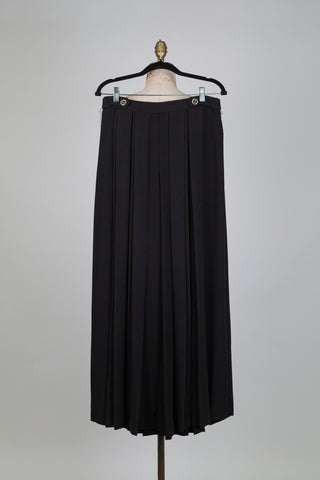 Wide-leg pants with flat pleats (8)